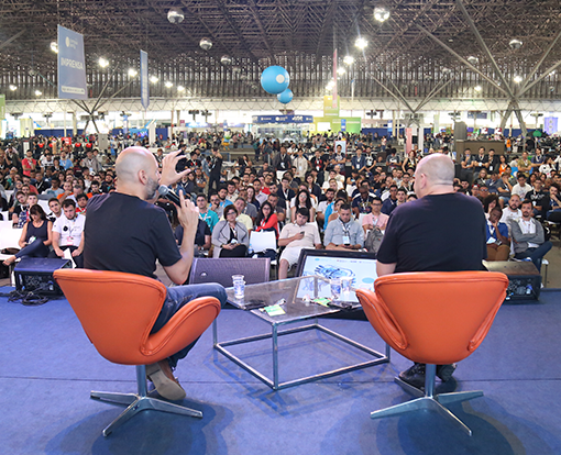 Campus Party Brasil no LinkedIn: #cpbr15 #arádioqueteouve #vempracampus